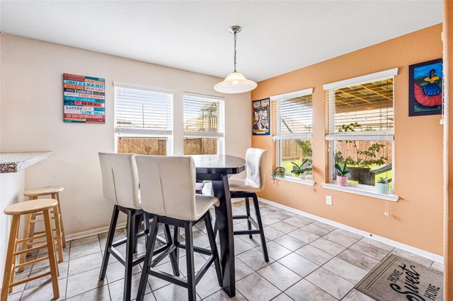 1805 Majestic Oak Drive, Pearland, TX 77581