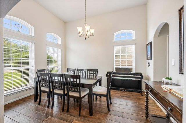 1805 Majestic Oak Drive, Pearland, TX 77581