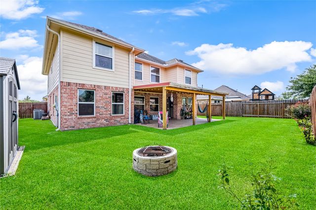 1805 Majestic Oak Drive, Pearland, TX 77581