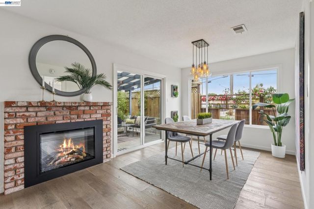 429 HARBOR LIGHT ROAD, Alameda, CA 94501