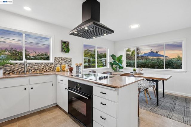 429 HARBOR LIGHT ROAD, Alameda, CA 94501