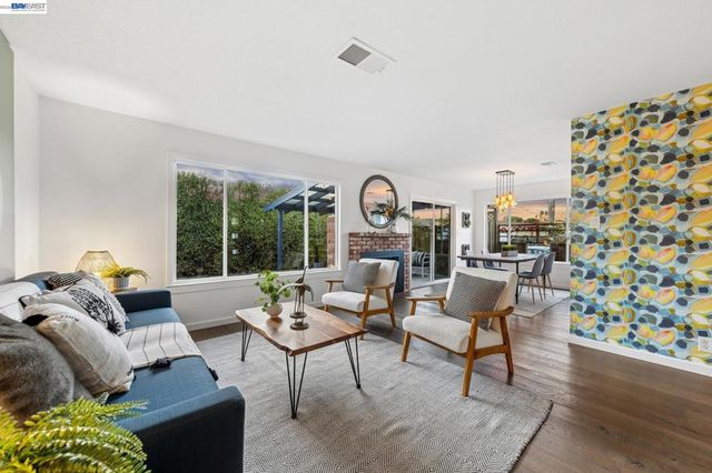429 HARBOR LIGHT ROAD, Alameda, CA 94501