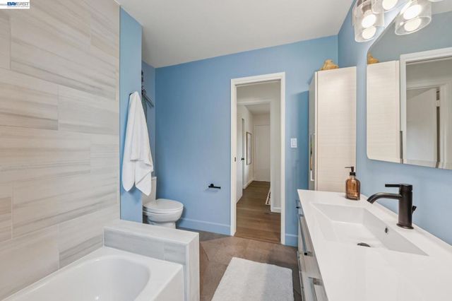 429 HARBOR LIGHT ROAD, Alameda, CA 94501