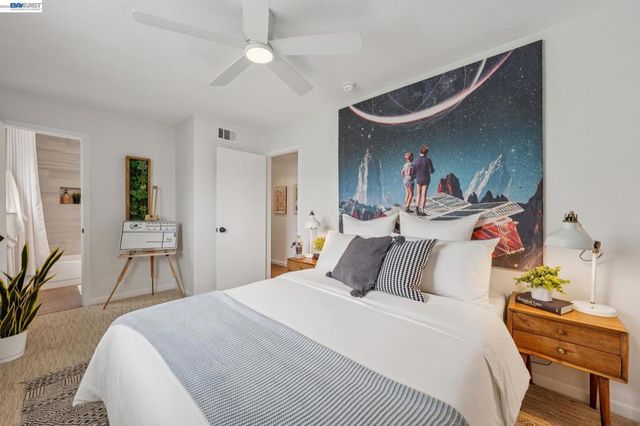 429 HARBOR LIGHT ROAD, Alameda, CA 94501