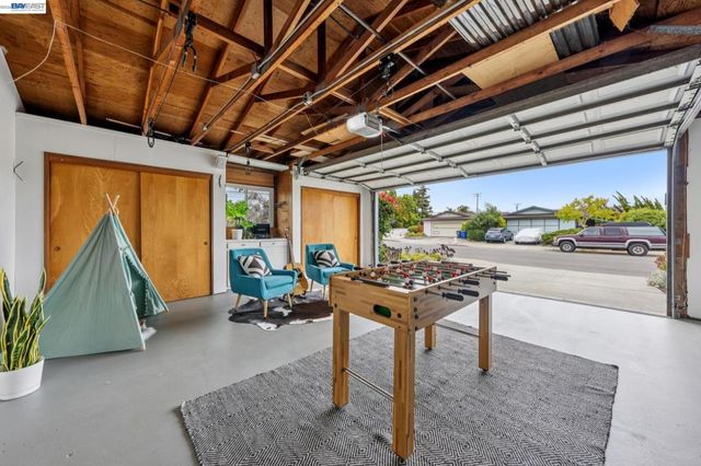 429 HARBOR LIGHT ROAD, Alameda, CA 94501