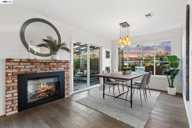 429 HARBOR LIGHT ROAD, Alameda, CA 94501