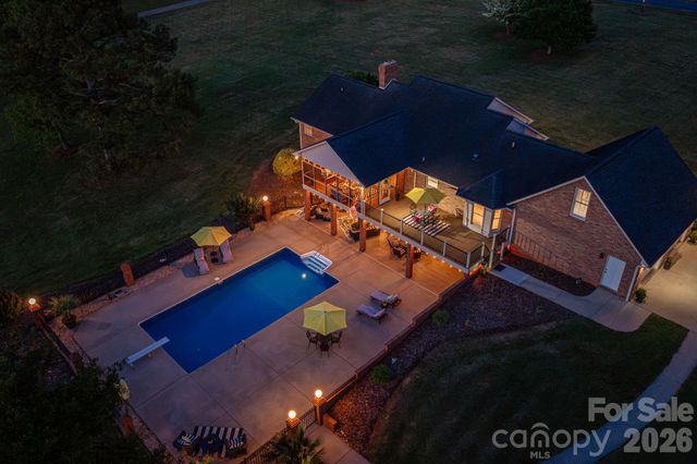 1327 Startown Road, Lincolnton, NC 28092