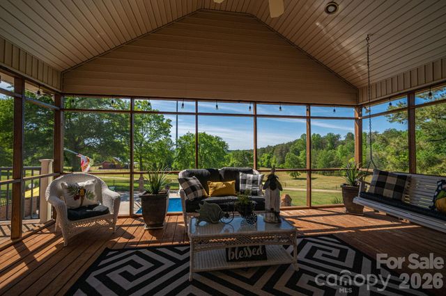 1327 Startown Road, Lincolnton, NC 28092