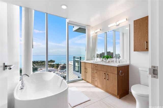 629 Keeaumoku Street 3401, Honolulu, HI 96814