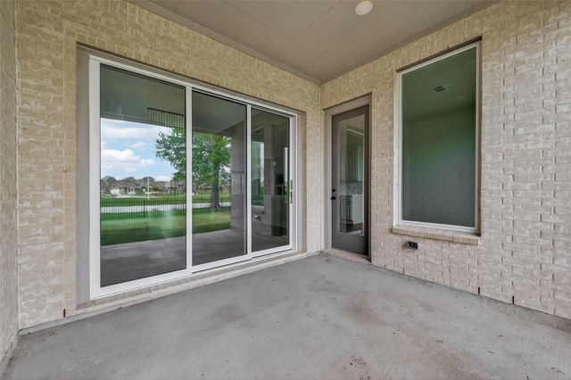 24723 Songlark Bend Drive, Tomball, TX 77375