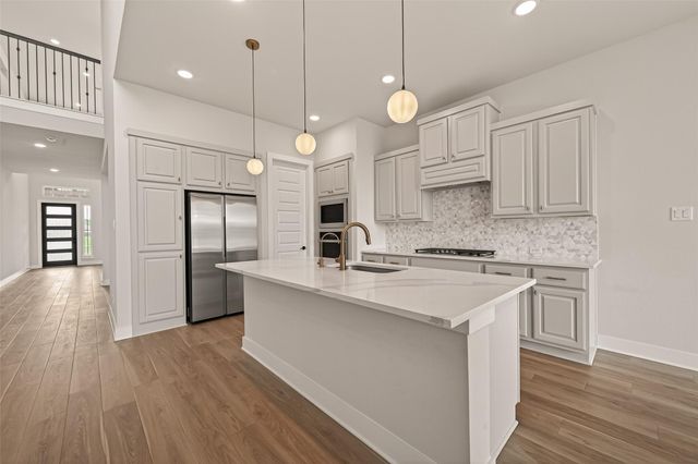 24723 Songlark Bend Drive, Tomball, TX 77375