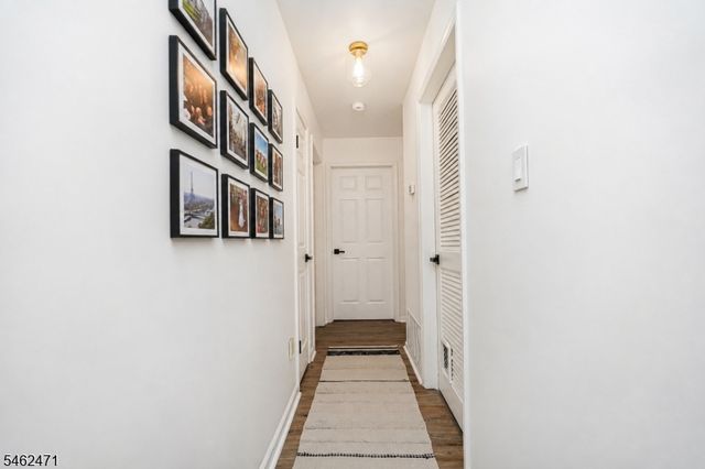 503 Chester Ct, Helmetta Boro, NJ 08828