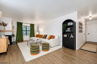 503 Chester Ct, Helmetta Boro, NJ 08828