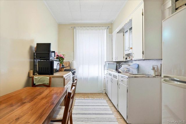 60-58 60th Road, Maspeth, NY 11378