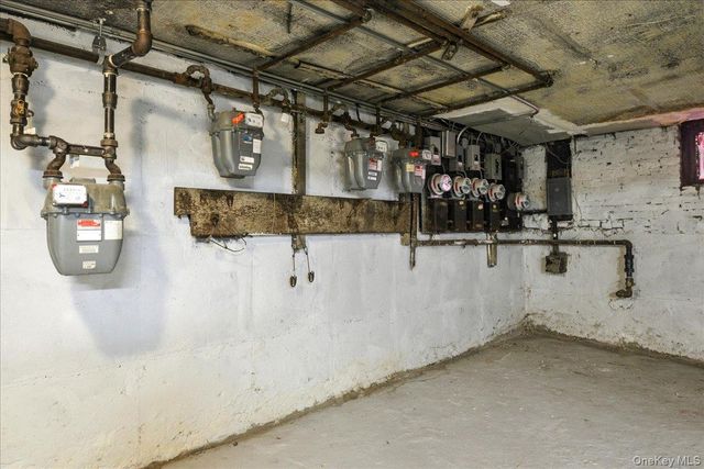 60-58 60th Road, Maspeth, NY 11378