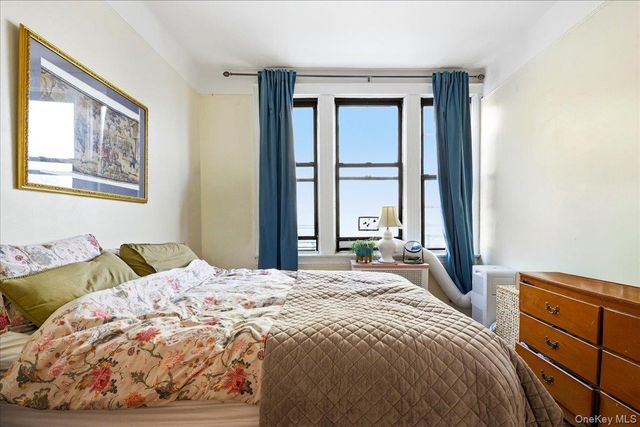 60-58 60th Road, Maspeth, NY 11378