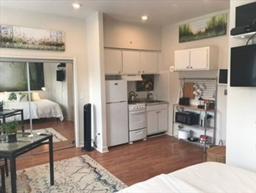 107 Chandler 3F, Boston, MA 02116