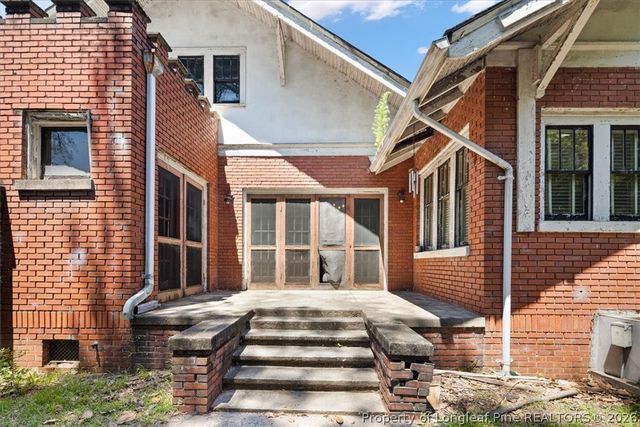 554 W Broad Street, St Pauls, NC 28384