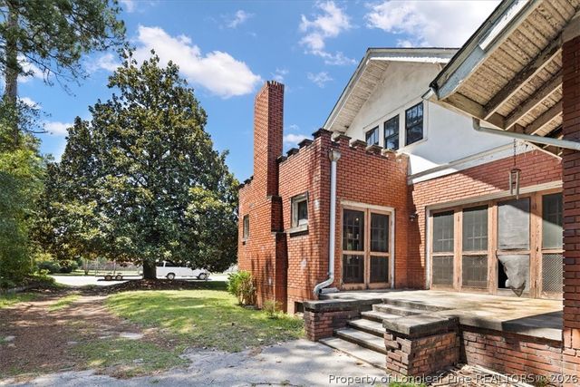 554 W Broad Street, St Pauls, NC 28384