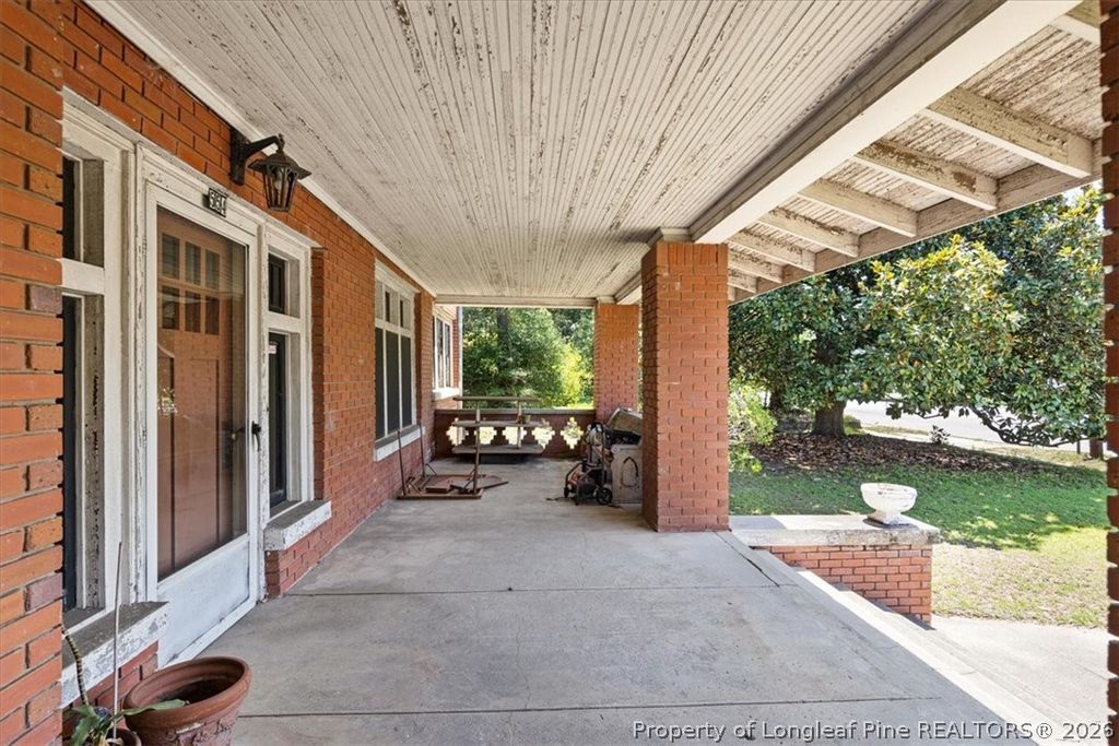 554 W Broad Street, St Pauls, NC 28384 — photo 8