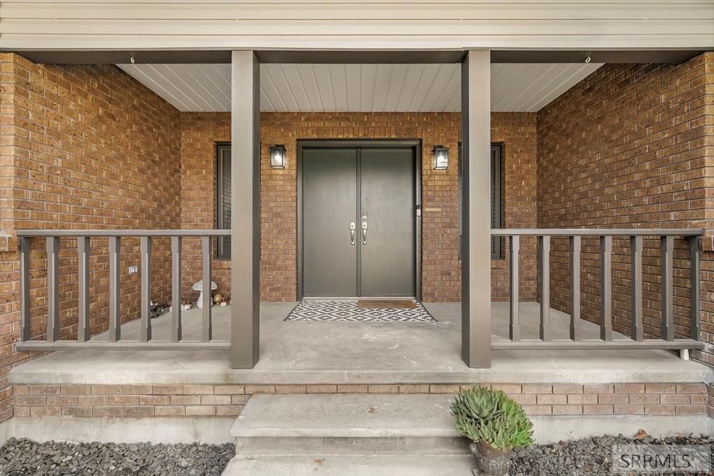 Image 5 of property listing at 128 Stone Run Lane, Idaho Falls, ID 83404