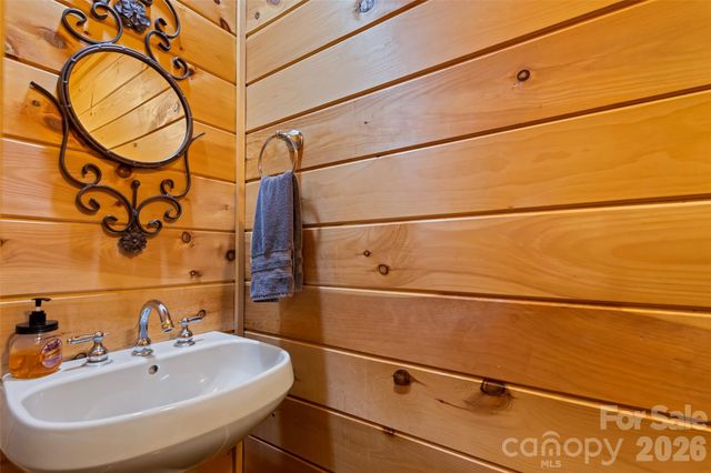 270 Admiration Court, Waynesville, NC 28785