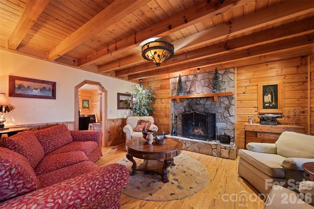 270 Admiration Court, Waynesville, NC 28785