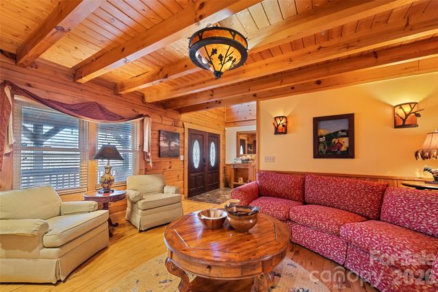 270 Admiration Court, Waynesville, NC 28785