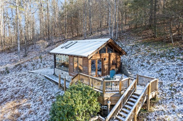 270 Admiration Court, Waynesville, NC 28785