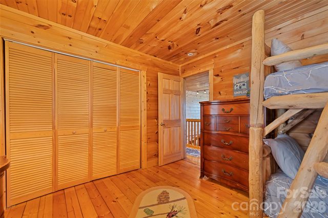 270 Admiration Court, Waynesville, NC 28785