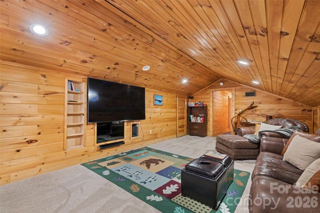 270 Admiration Court, Waynesville, NC 28785