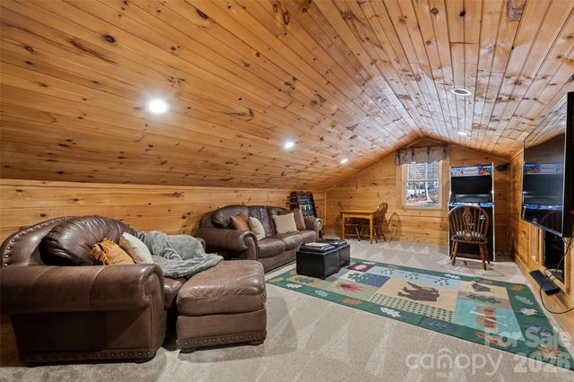 270 Admiration Court, Waynesville, NC 28785