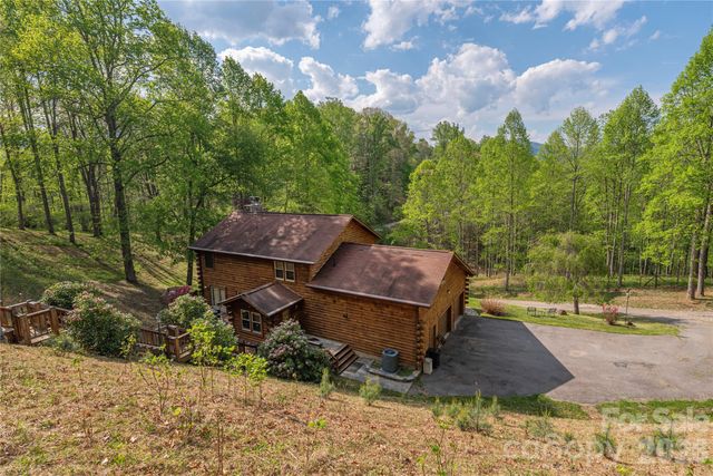 270 Admiration Court, Waynesville, NC 28785
