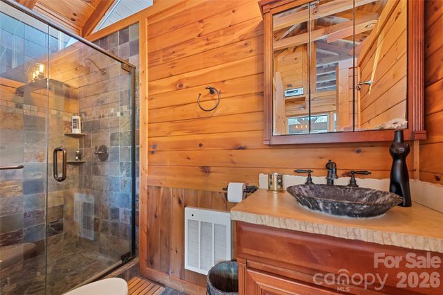 270 Admiration Court, Waynesville, NC 28785