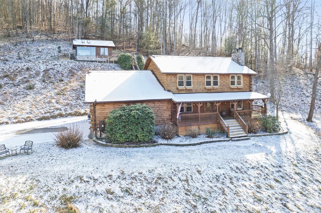 270 Admiration Court, Waynesville, NC 28785