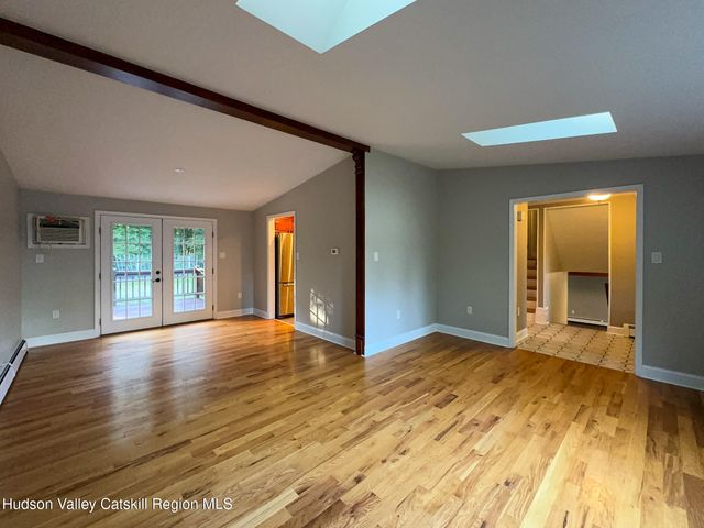 532 Plutarch Road, Highland, NY 12528