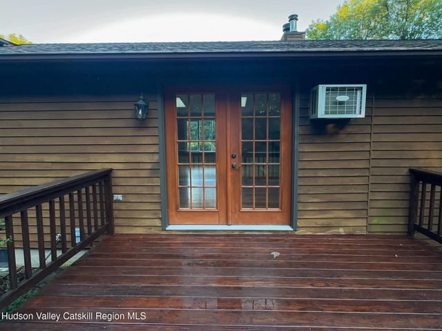 532 Plutarch Road, Highland, NY 12528