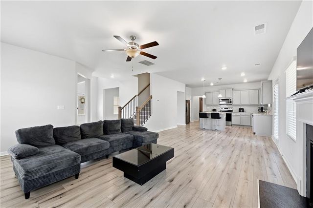 136 Petunia Court, Mcdonough, GA 30252
