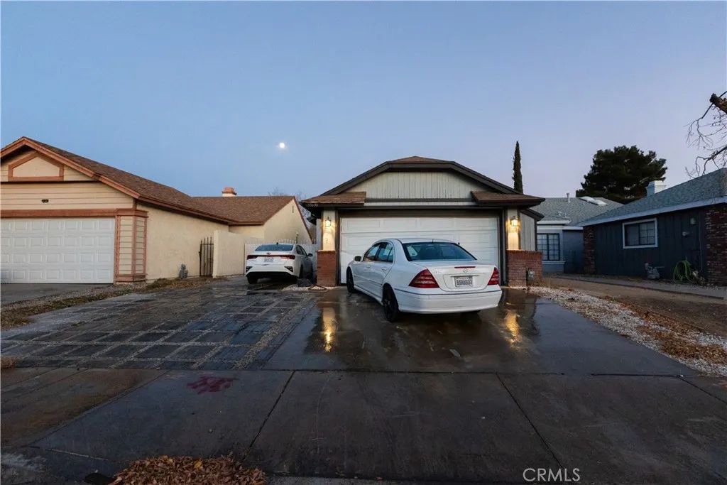 37630 12th East, Palmdale, CA 93550