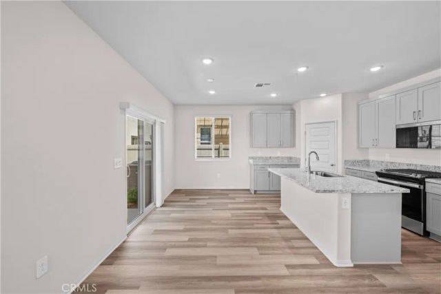 28577 Via Roble, Temecula, CA 92591