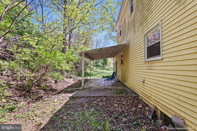 1501 W CHESTER RD, Coatesville, PA 19320