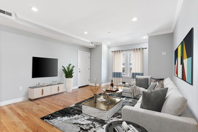9 Wales St 2, Boston, MA 02124