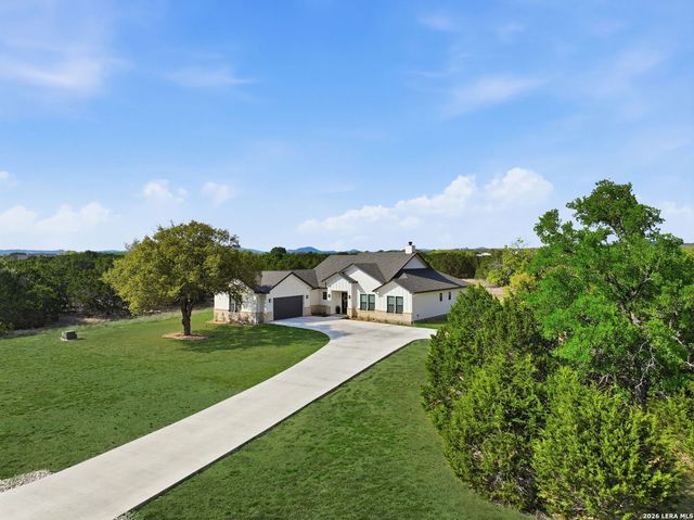 541 Rio Azul, Pipe Creek, TX 78063
