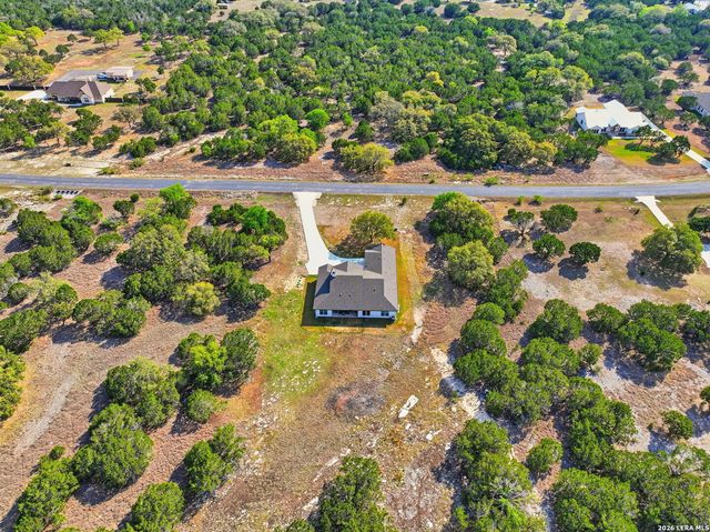 541 Rio Azul, Pipe Creek, TX 78063