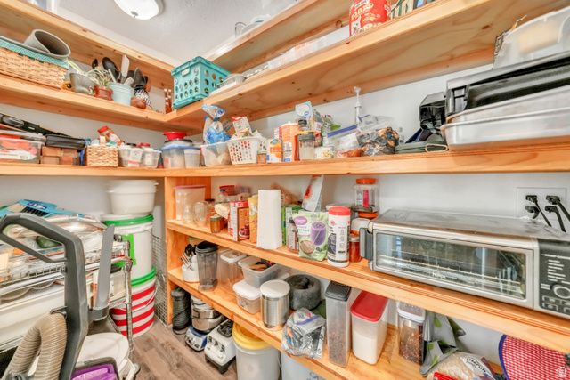 550 N 200 E, Wellsville, UT 84339