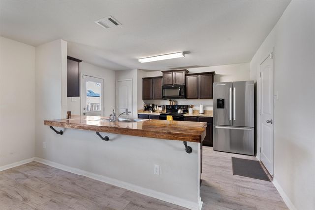 120 Farmer CV 9A, Jarrell, TX 76537