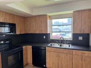 7350 SW 82nd St C125, Miami, FL 33143