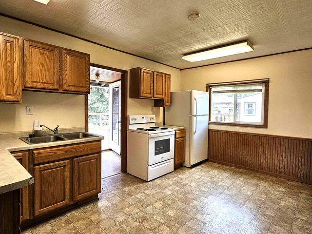 756 N Main Street, Viroqua, WI 54665