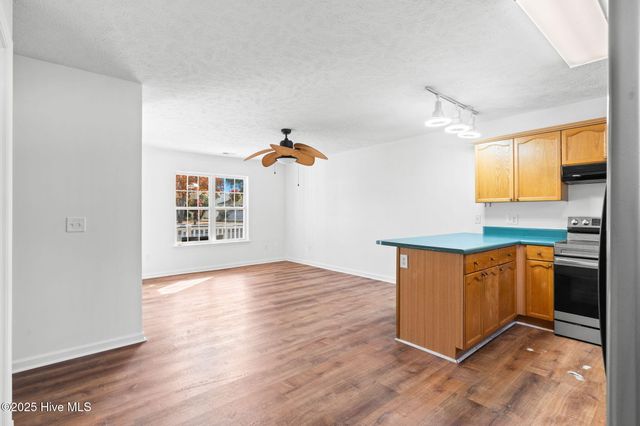 161 NE 7th Street, Oak Island, NC 28465