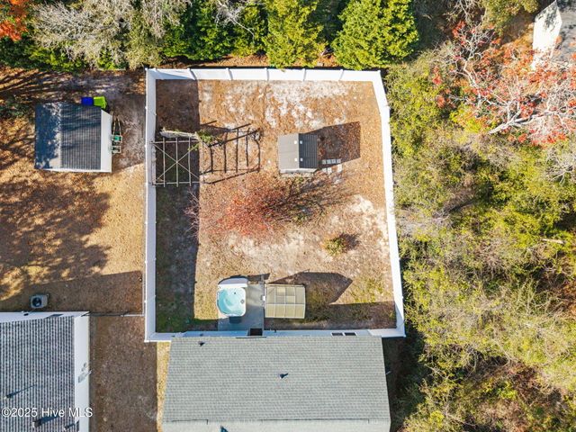 161 NE 7th Street, Oak Island, NC 28465
